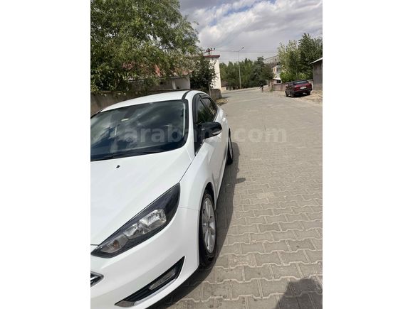 Sahibinden Ford Focus 1.6 Ti-VCT Titanium 2016 Model 