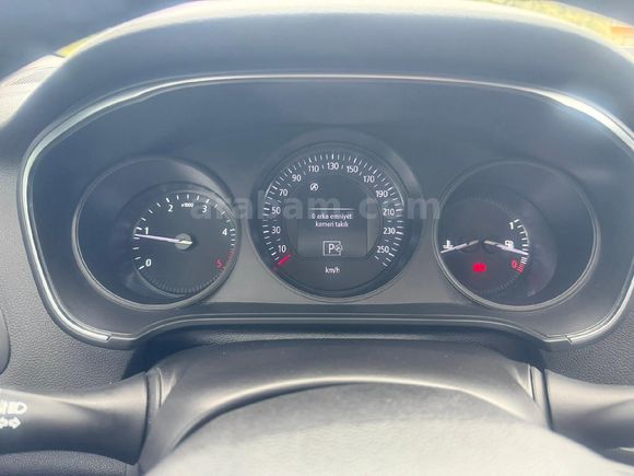 Sahibinden Renault Megane 1.5 Blue DCI Touch 2019 Model Nevşehir
