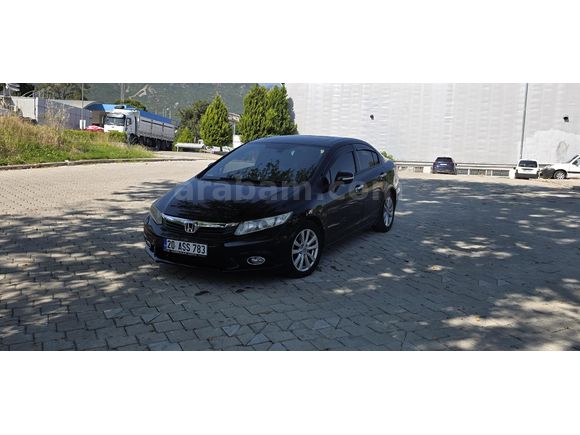 Sahibinden Honda Civic 1.6i VTEC Eco Elegance 2013 Model