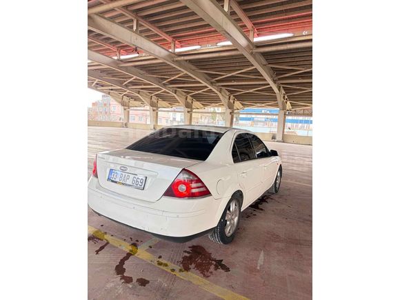 Sahibinden Ford Mondeo 2.0 Ghia 2002 Model 