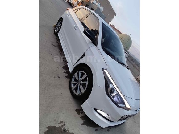 Sahibinden Hyundai i20 1.2 MPI Style 2017 Model 