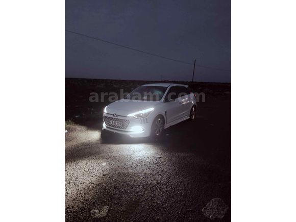 Sahibinden Hyundai i20 1.2 MPI Style 2017 Model 