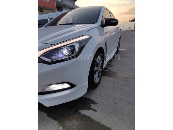 Sahibinden Hyundai i20 1.2 MPI Style 2017 Model 