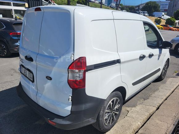 Sahibinden Ford Transit Courier 1.5 TDCi Trend 2023 Model
