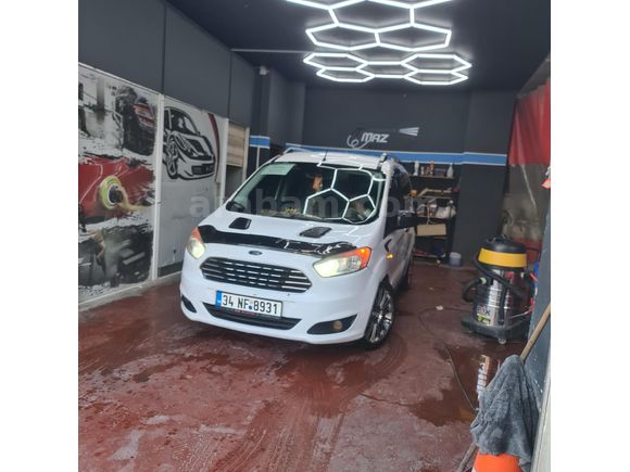 Sahibinden Ford Tourneo Courier 1.6 TDCi Titanium 2015 Model