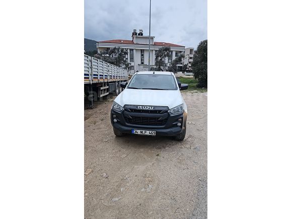 Sahibinden Isuzu D-Max 1.9 D 4x2 V-Go 2022 Model 