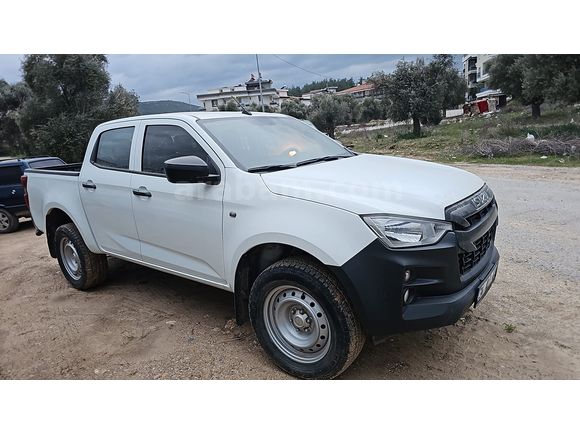 Sahibinden Isuzu D-Max 1.9 D 4x2 V-Go 2022 Model 