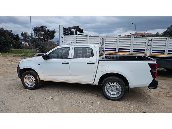 Sahibinden Isuzu D-Max 1.9 D 4x2 V-Go 2022 Model 