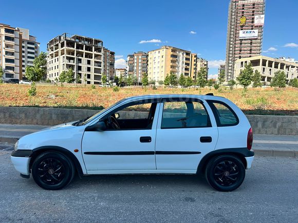 Sahibinden Opel Corsa 1.4 GLS 2000 Model 