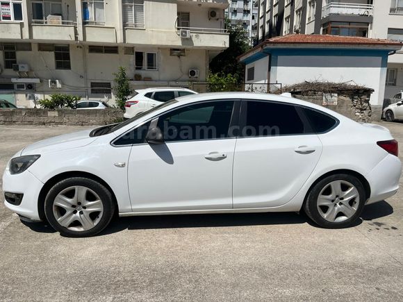 Sahibinden Opel Astra 1.6 Business 2013 Model Adana 183.000 km Beyaz