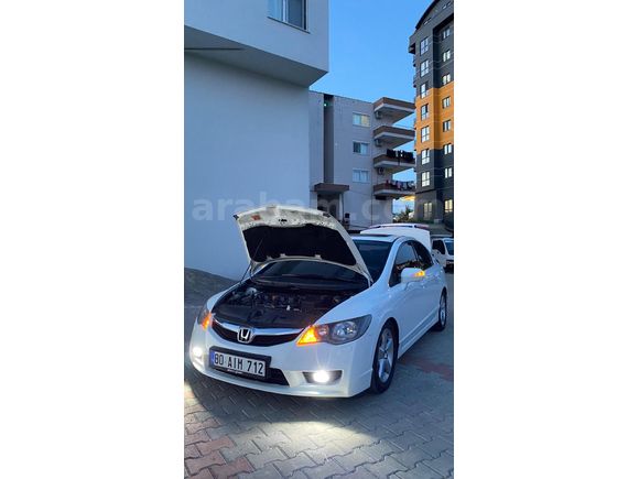 Sahibinden Honda Civic 1.6i VTEC Elegance 2010 Model