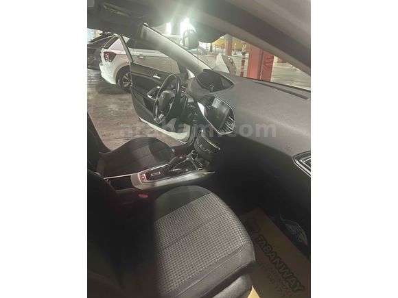 Sahibinden Peugeot 308 1.2 PureTech Style Tech 2020 Model 