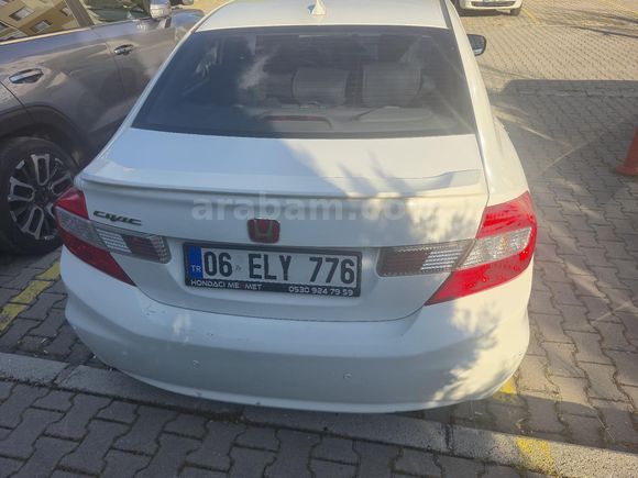 Sahibinden Honda Civic 1.6i VTEC Eco Elegance 2013 Model