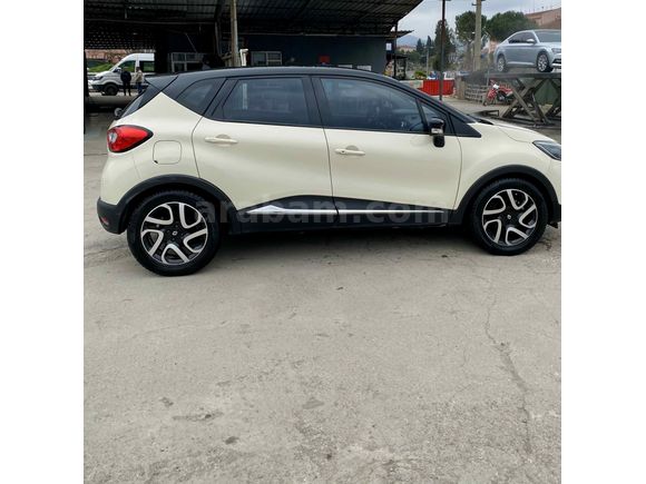 Sahibinden Renault Captur 1.5 dCi Icon 2013 Model  154.000 km Bej