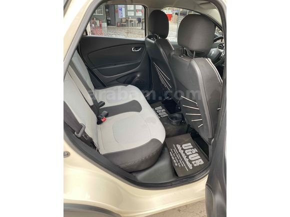 Sahibinden Renault Captur 1.5 dCi Icon 2013 Model  154.000 km Bej