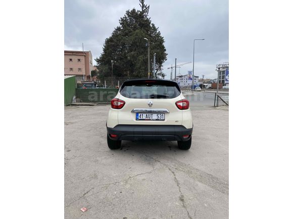 Sahibinden Renault Captur 1.5 dCi Icon 2013 Model  154.000 km Bej