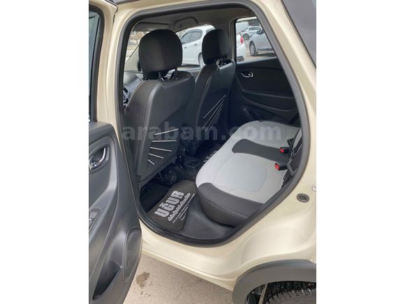 Sahibinden Renault Captur 1.5 dCi Icon 2013 Model  154.000 km Bej