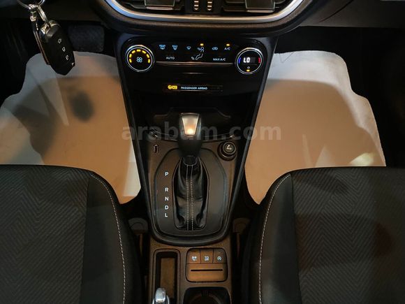 otomobil Ford Puma 1.0L EcoBoost Style
