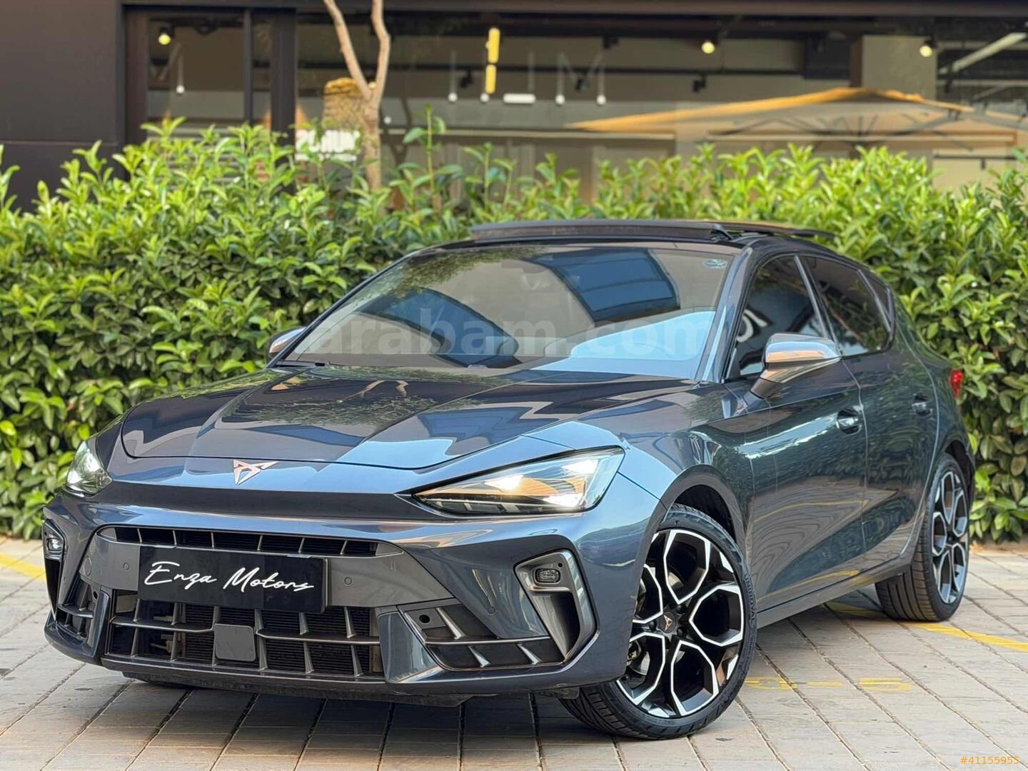 Galeriden Cupra Leon 1.5 eTSI Standart 2024 Model İzmir 38.000 km Gri 1