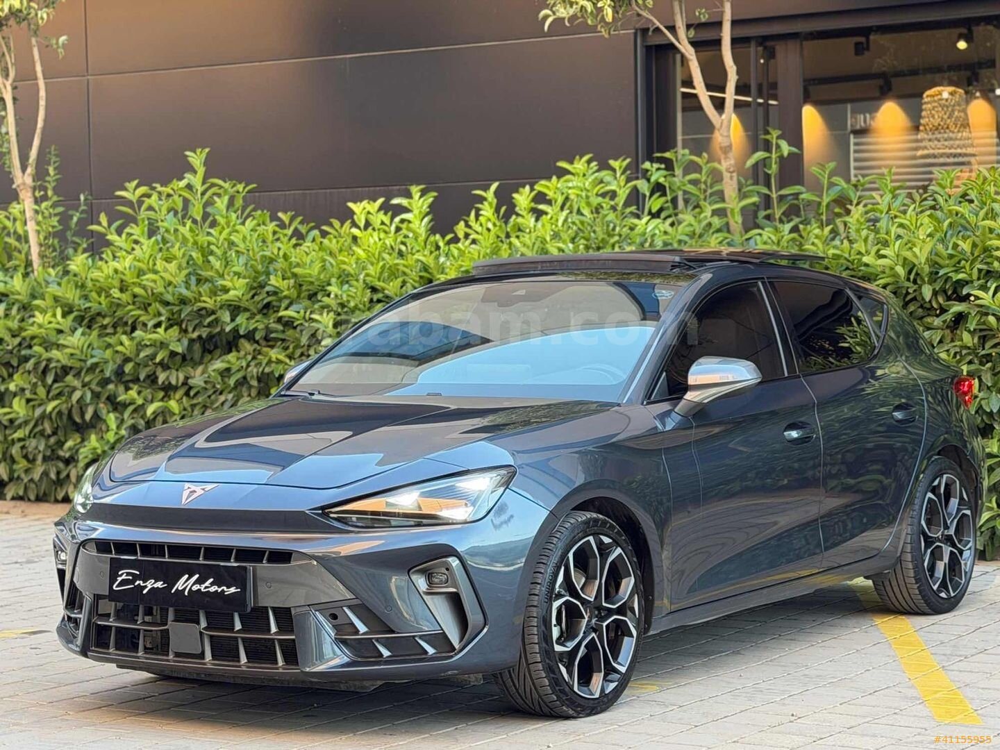 Galeriden Cupra Leon 1.5 eTSI Standart 2024 Model İzmir 38.000 km Gri 4