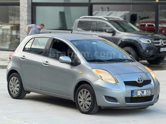 2009 YARİS BENZİN LPG TEMİZZ