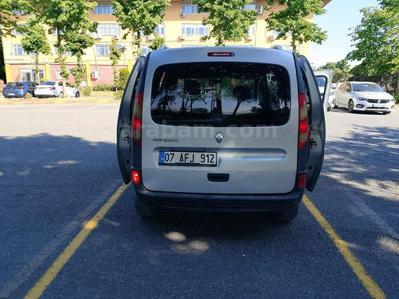 Sahibinden Renault Kangoo Multix 1.5 dCi Authentique 2010 Model