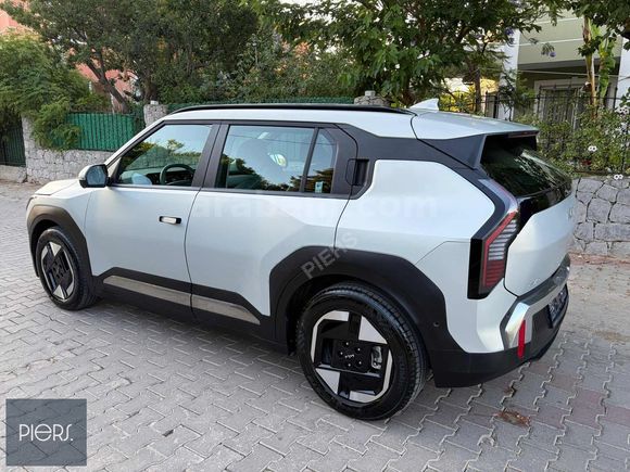Pier's | Boyasız 2025 Kia EV3 Prestige 13.000Km ARAÇ İZMİRDE