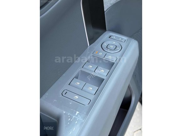 Pier's | Boyasız 2025 Kia EV3 Prestige 13.000Km ARAÇ İZMİRDE