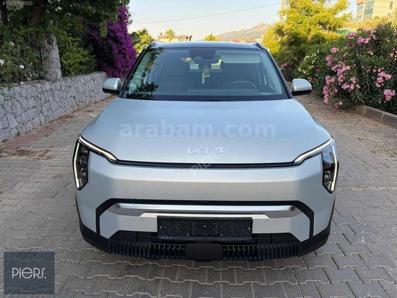 Pier's | Boyasız 2025 Kia EV3 Prestige 13.000Km ARAÇ İZMİRDE