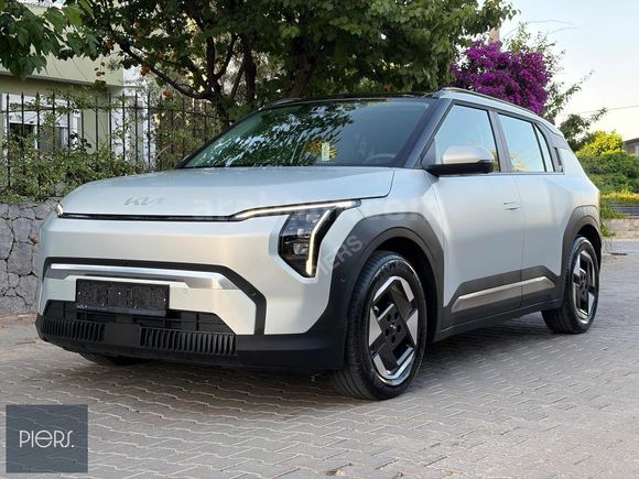 Pier's | Boyasız 2025 Kia EV3 Prestige 13.000Km ARAÇ İZMİRDE