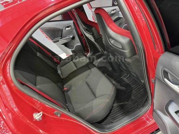 CARBON TYPE-R DÜŞÜK KM BOL EXTRA