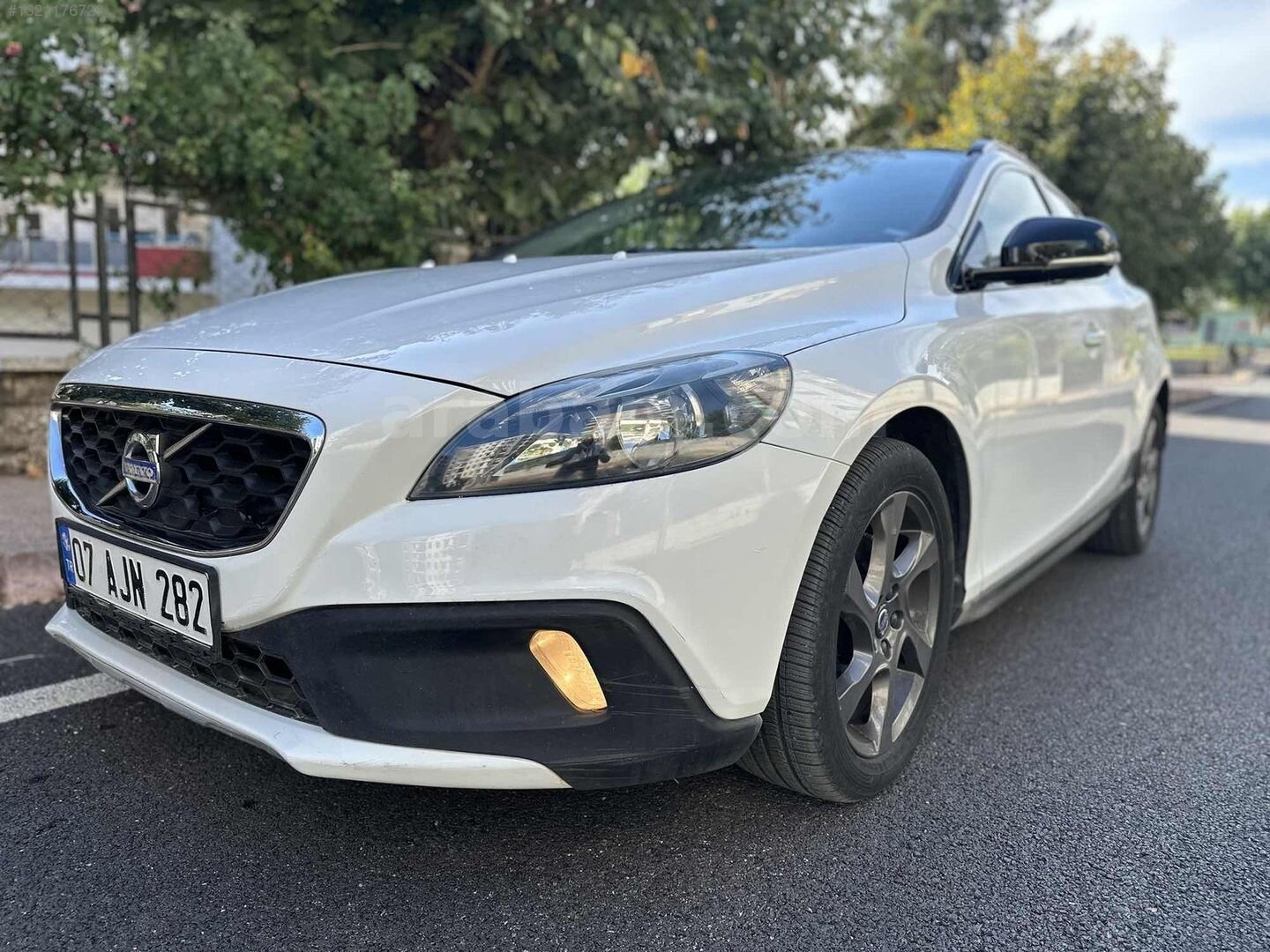 Galeriden Volvo V40 Cross Country 1.6 D Advance 2015 Model Antalya 185.000 km Beyaz 7