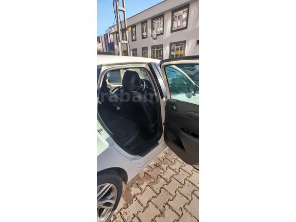 Sahibinden Citroen C4 1.6 e-HDi Exclusive 2012 Model