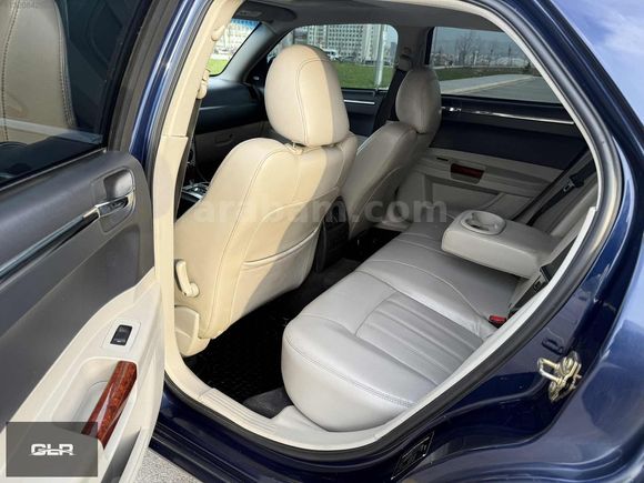 EMSALSİZ LANSMAN RENK CHRYSLER 3.0 CRD