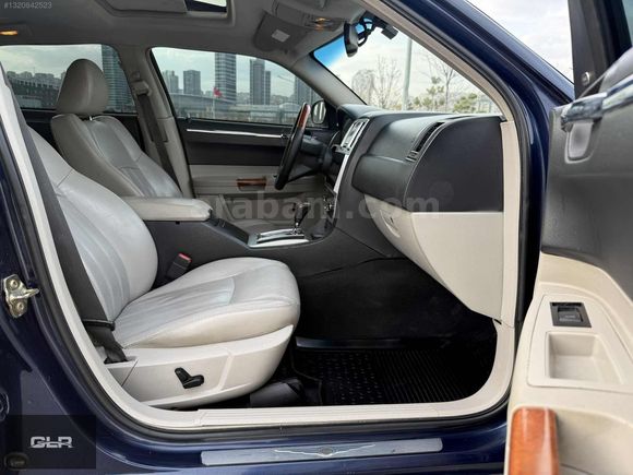 EMSALSİZ LANSMAN RENK CHRYSLER 3.0 CRD