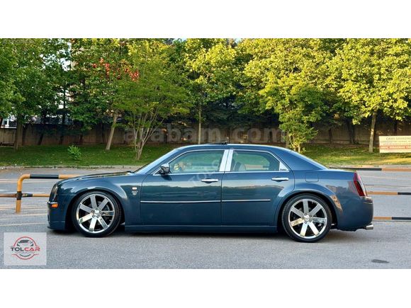 TOLCAR ( CHRYSLER 300 C )