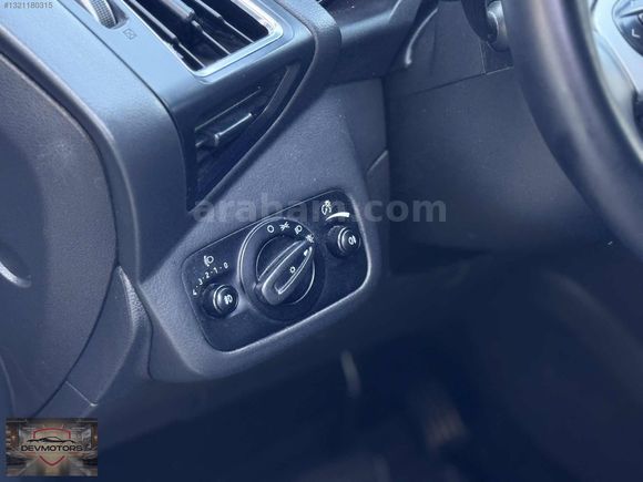 DEV MOTORS'TAN 2015 FORD KUGA 2.0 TDCİ OTOMATİK SELECTİVE
