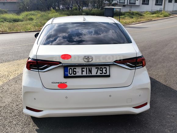 Acil 2020 çıkışlı Temiz Kazasız Corolla 1.6 Dream