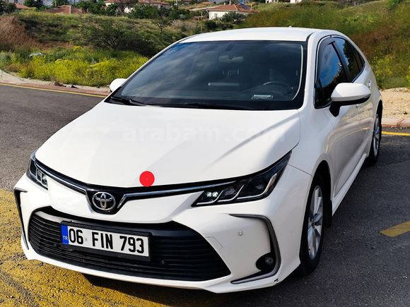 Acil 2020 çıkışlı Temiz Kazasız Corolla 1.6 Dream