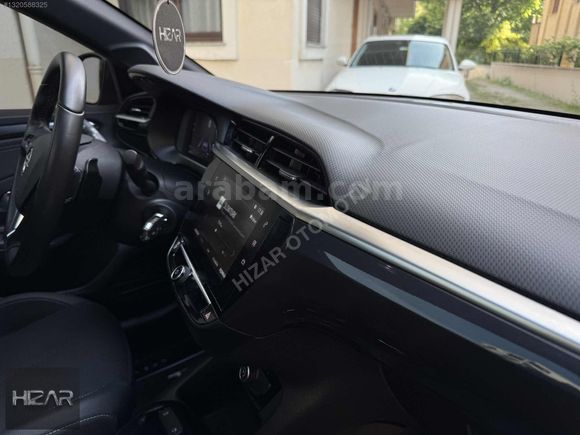 BOYASIZ OPEL CORSA 1.2T ELEGANCE CAM TAVAN 25.000KM Y.SERVİS BKM