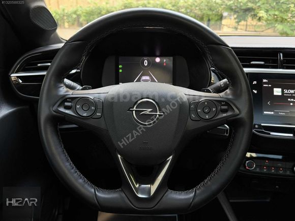 BOYASIZ OPEL CORSA 1.2T ELEGANCE CAM TAVAN 25.000KM Y.SERVİS BKM