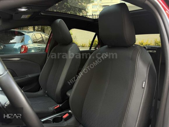BOYASIZ OPEL CORSA 1.2T ELEGANCE CAM TAVAN 25.000KM Y.SERVİS BKM