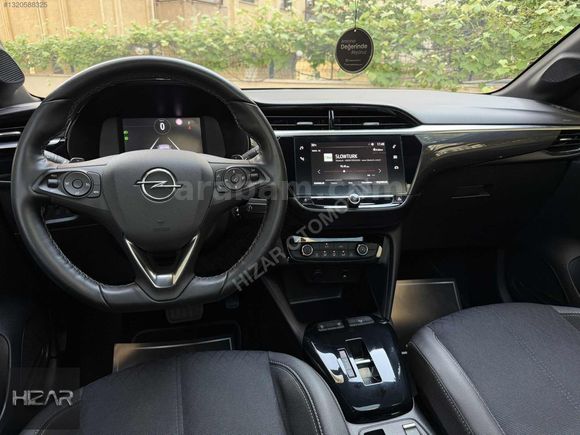 BOYASIZ OPEL CORSA 1.2T ELEGANCE CAM TAVAN 25.000KM Y.SERVİS BKM