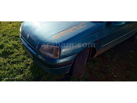 Sahibinden Renault Clio 1.4 RN 1996 Model
