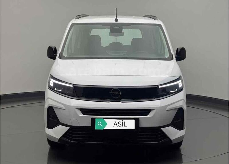 Galeriden Opel Combo 1.5 CDTI Essential 2025 Model Erzurum 4.000 km Beyaz