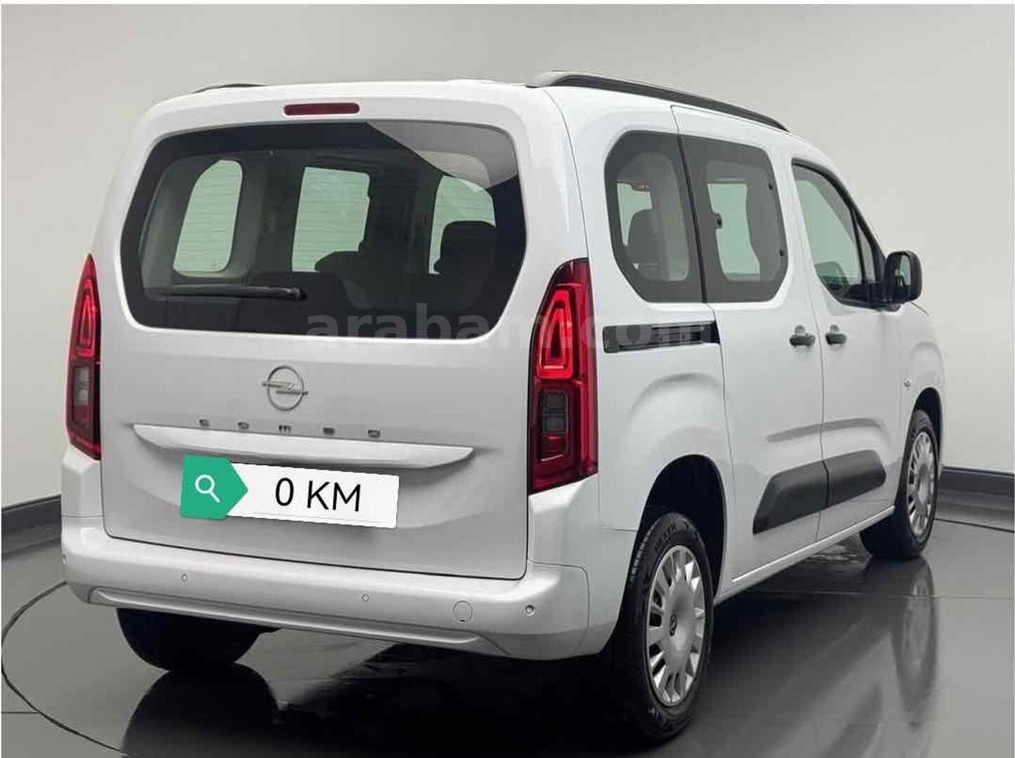 Galeriden Opel Combo 1.5 CDTI Essential 2025 Model Erzurum 4.000 km Beyaz 2