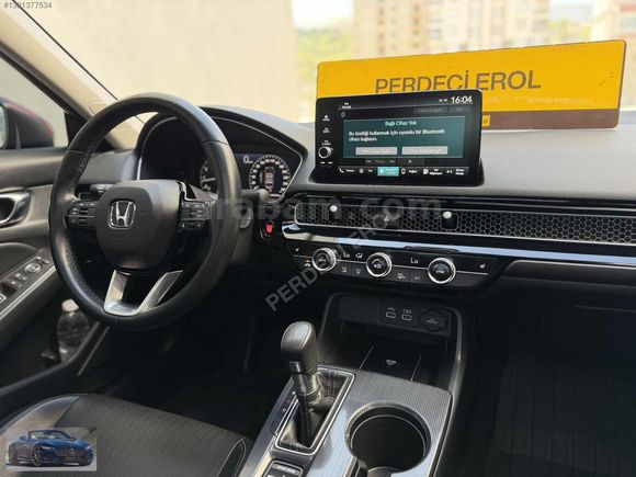PERDECİ EROL'DAN 2023 CİVİC 1.5 VTEC EXECTV PLUS OTOMK SANRF ORJ