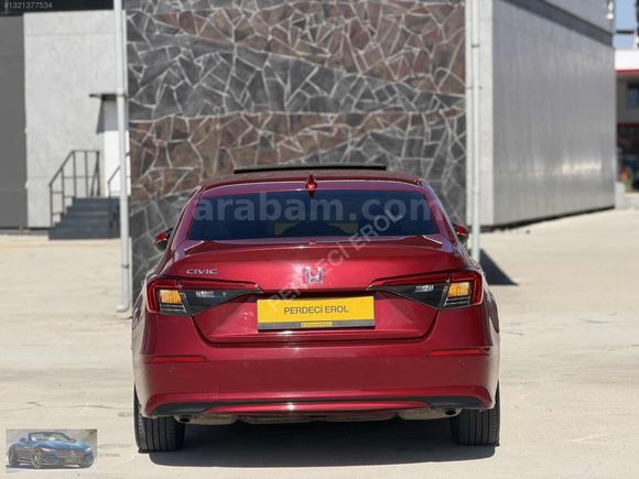 PERDECİ EROL'DAN 2023 CİVİC 1.5 VTEC EXECTV PLUS OTOMK SANRF ORJ