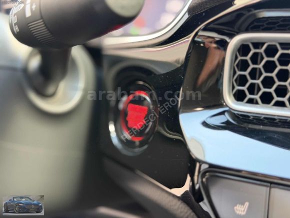 PERDECİ EROL'DAN 2023 CİVİC 1.5 VTEC EXECTV PLUS OTOMK SANRF ORJ