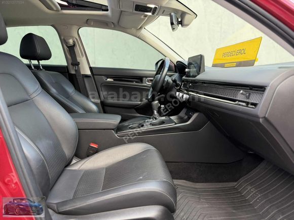 PERDECİ EROL'DAN 2023 CİVİC 1.5 VTEC EXECTV PLUS OTOMK SANRF ORJ